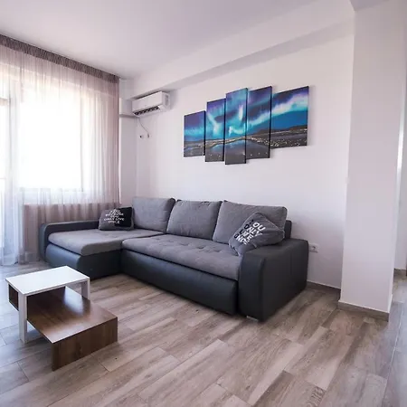 Apartel 28 *